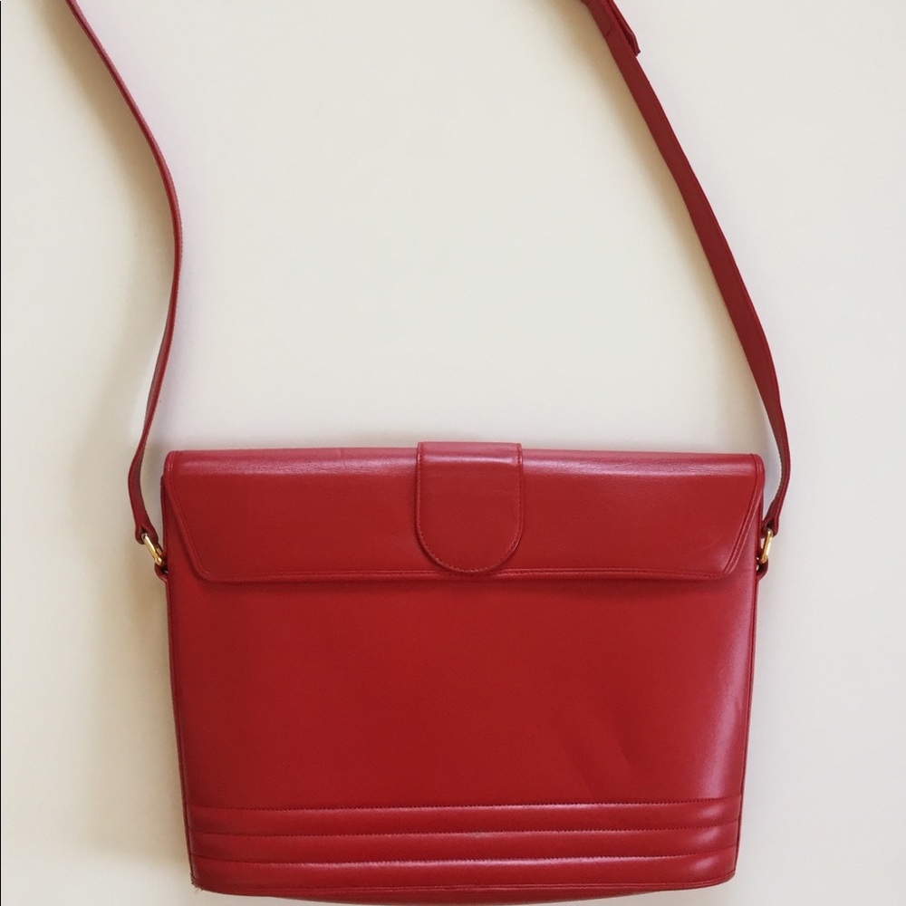 Vintage Yves Saint Laurent red leather crossbody - Picture 4 of 5
